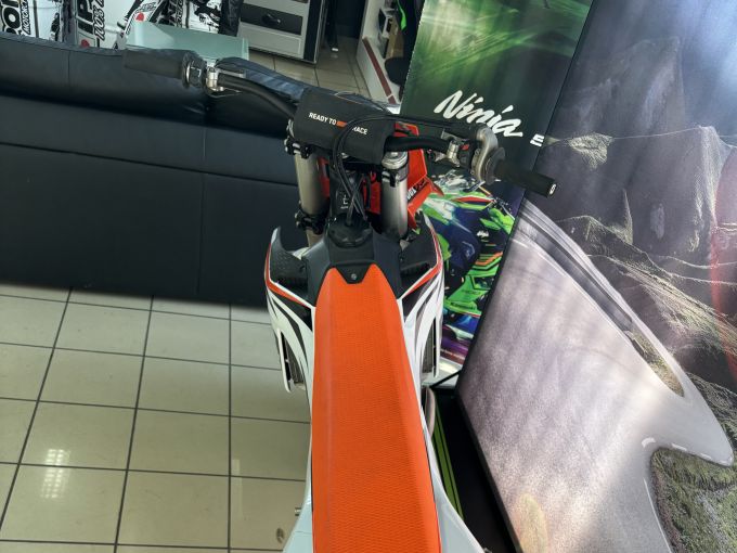 KTM 250 SX-F 4