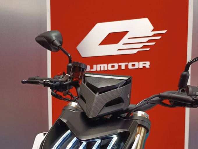 QJ MOTOR SRK 550 4