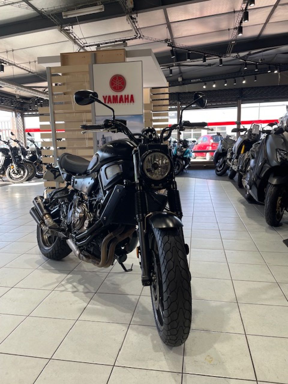 YAMAHA XSR 700 4