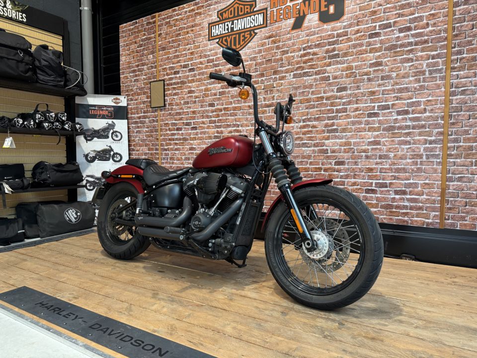 HARLEY-DAVIDSON SOFTAIL STREET BOB 1745 4