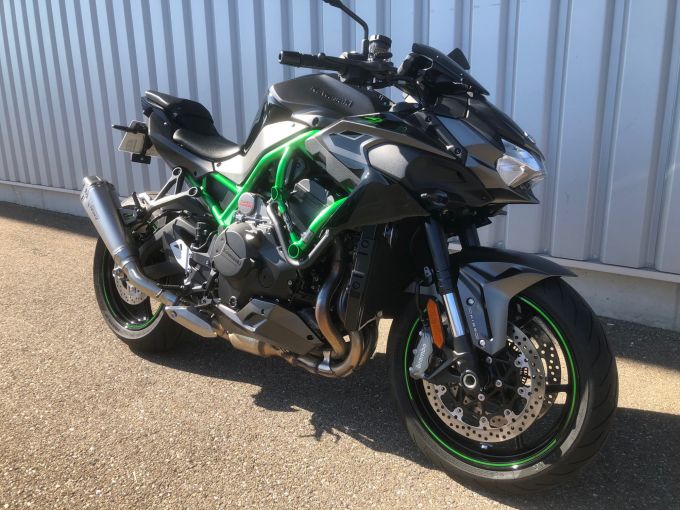 KAWASAKI Z 1000 H2 4