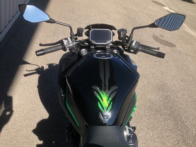 KAWASAKI Z 1000 H2 4