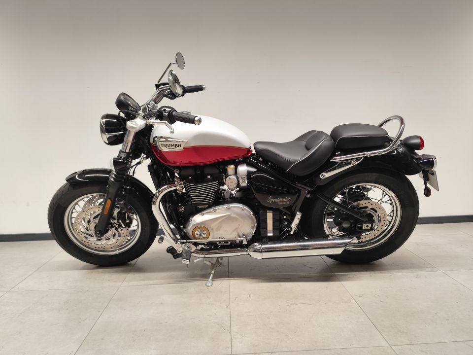 TRIUMPH BONNEVILLE SPEEDMASTER 1200 4