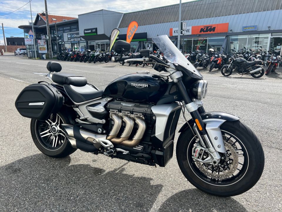 TRIUMPH ROCKET 3 GT 4