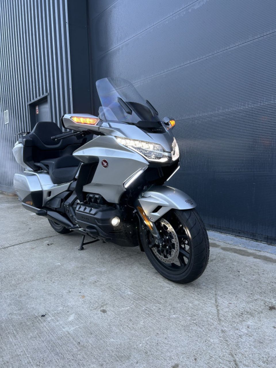 HONDA GoldWing Touring DCT Airbag 4