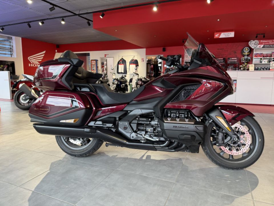 HONDA GL1800 GOLDWING 4