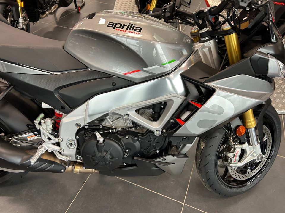APRILIA TUONO 1100 V4 4