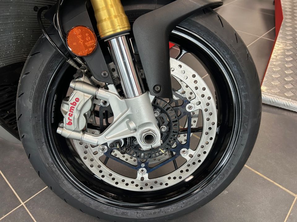 APRILIA TUONO 1100 V4 4