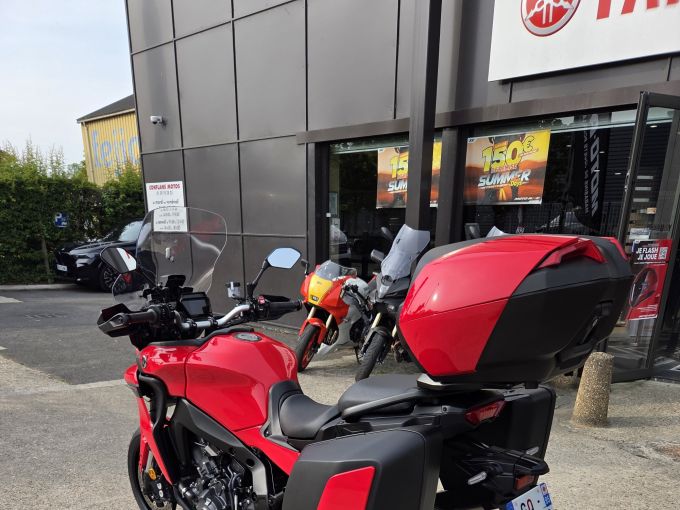 YAMAHA TRACER 9 4