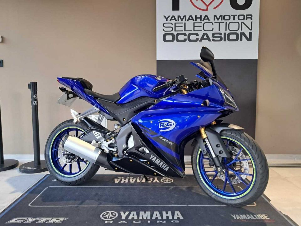 YAMAHA YZF-R 125 4