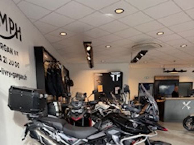 TRIUMPH Tiger 900 GT PRO 4