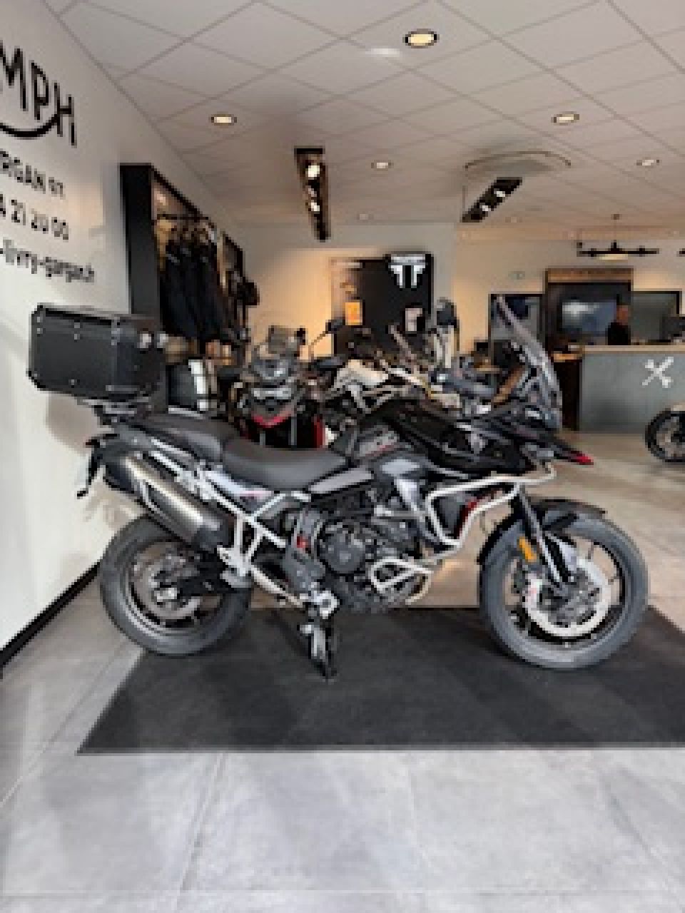 TRIUMPH Tiger 900 GT PRO 4