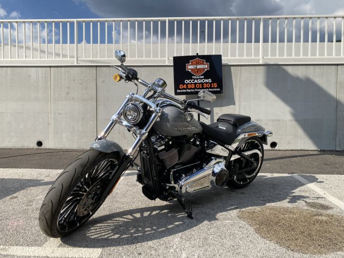 HARLEY-DAVIDSON SOFTAIL BREAKOUT 1923 4