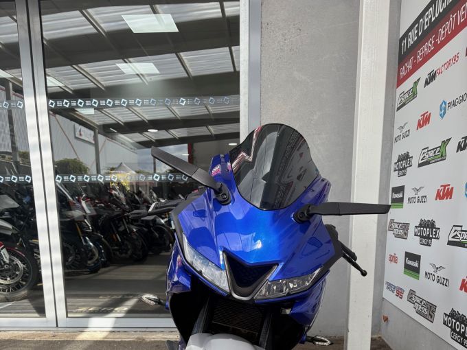 YAMAHA YZF-R 125 4