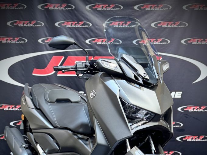 YAMAHA XMAX 125 4