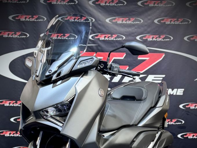 YAMAHA XMAX 125 4