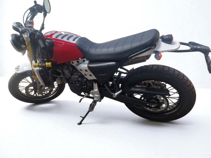 FANTIC CABALLERO 125 4