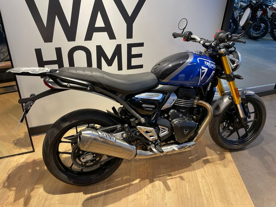 TRIUMPH SPEED 400 4