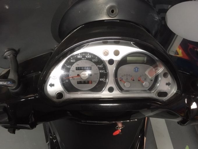 PIAGGIO BEVERLY 125 4