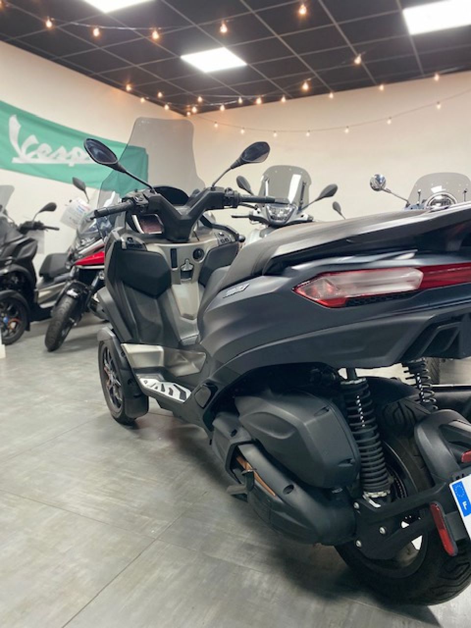 PIAGGIO MP3 530 HPE EXCLUSIVE 4