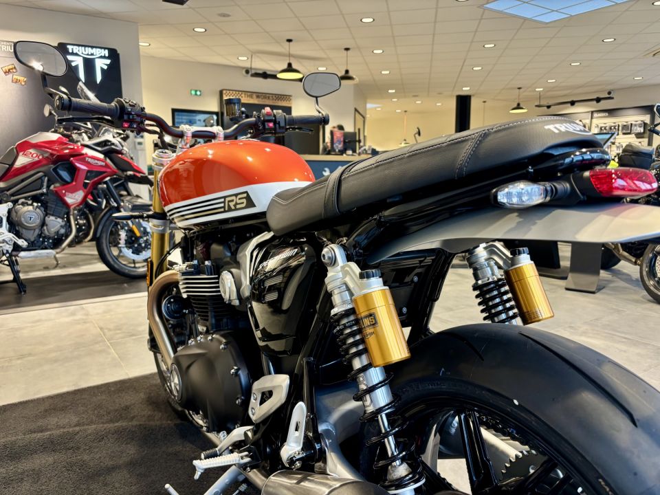 TRIUMPH SPEED TWIN 1200 4