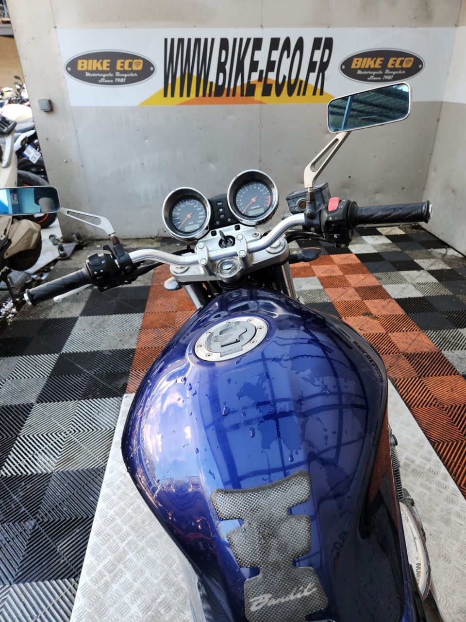 SUZUKI GSF 600 BANDIT 4