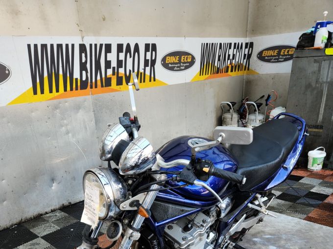 SUZUKI GSF 600 BANDIT 4