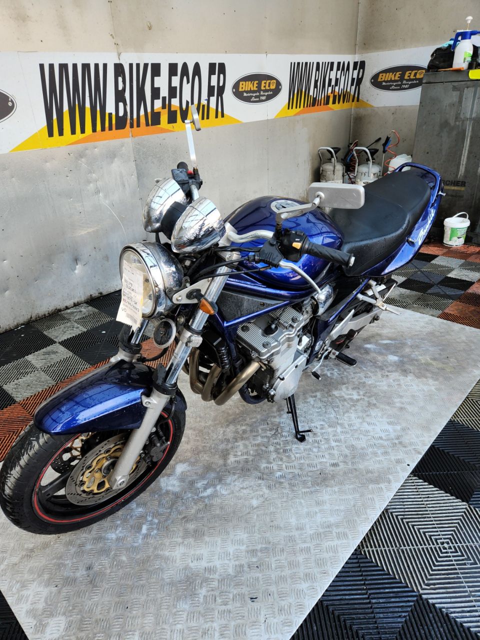 SUZUKI GSF 600 BANDIT 4