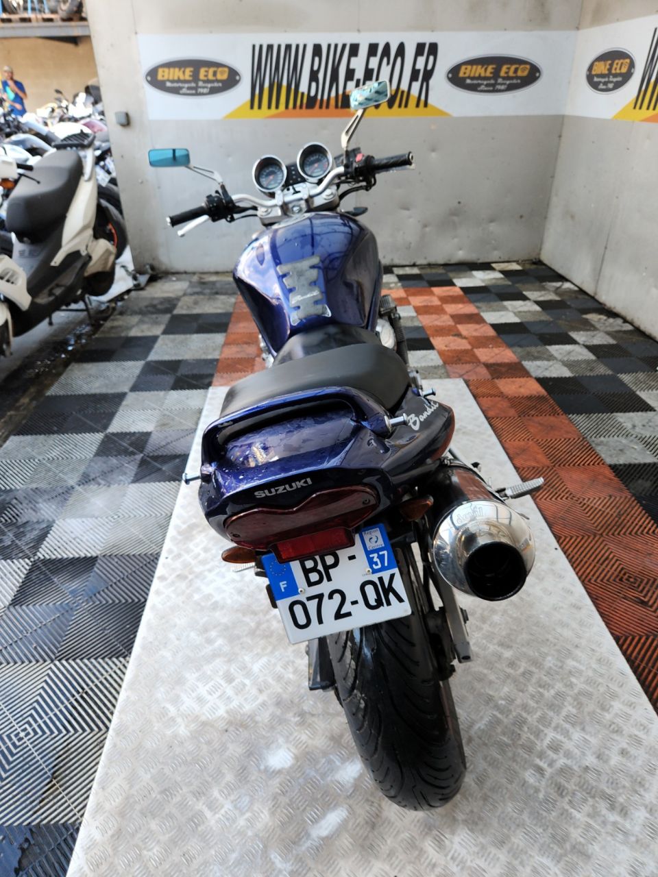 SUZUKI GSF 600 BANDIT 4