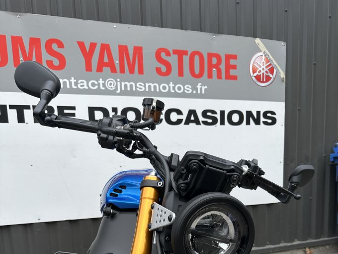 YAMAHA XSR 900 4