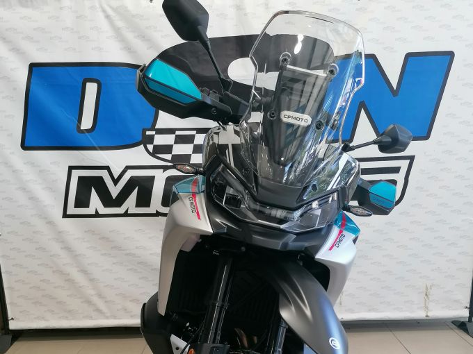 CF MOTO 800 MT 4