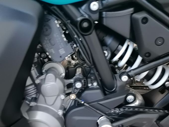 CF MOTO 800 MT 4