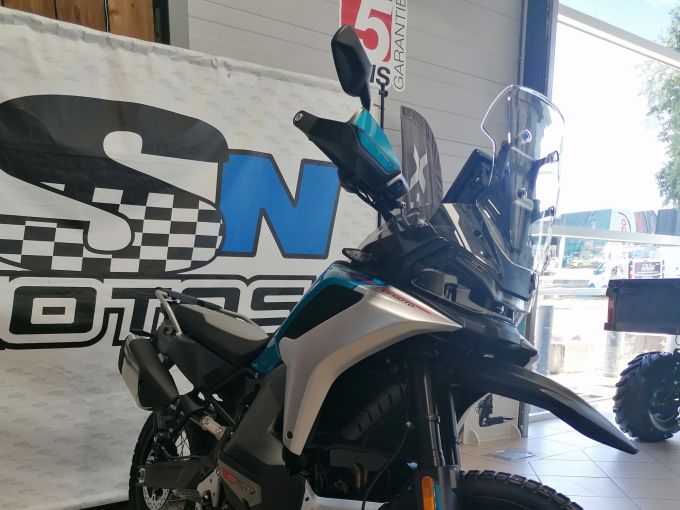 CF MOTO 800 MT 4