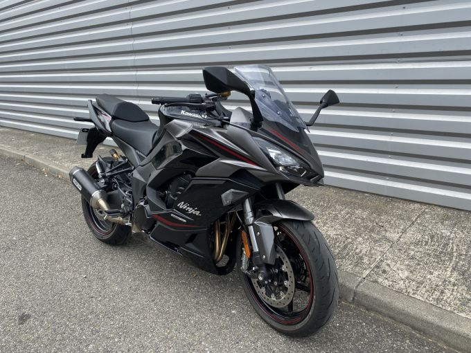 KAWASAKI NINJA 1100 SX SE 4