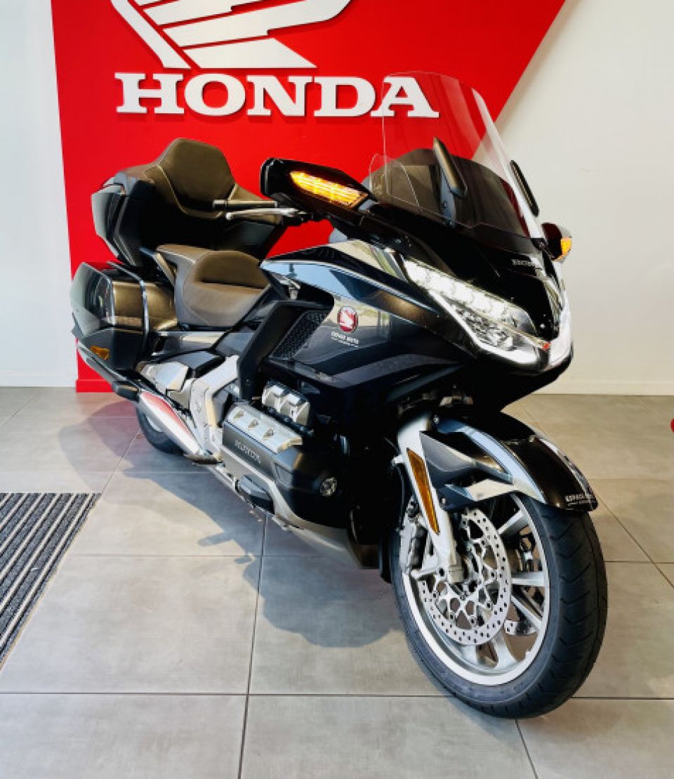 HONDA GoldWing Touring DCT Airbag 4