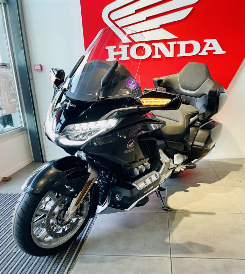 HONDA GoldWing Touring DCT Airbag 4