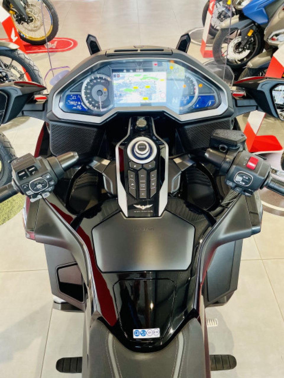 HONDA GoldWing Touring DCT Airbag 4