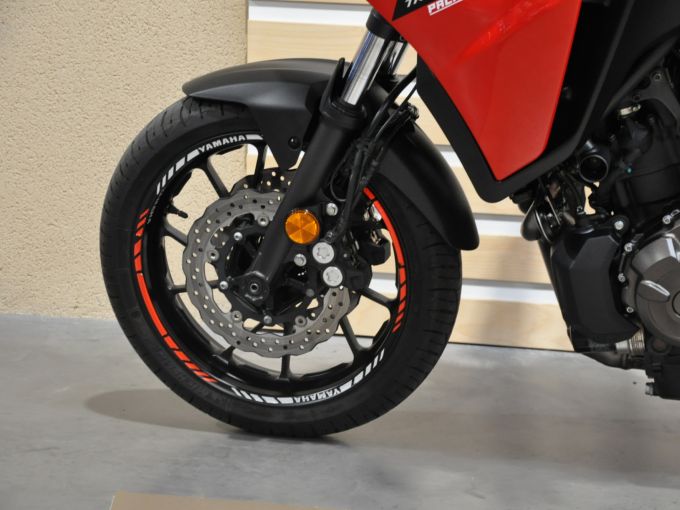 YAMAHA TRACER 7 4