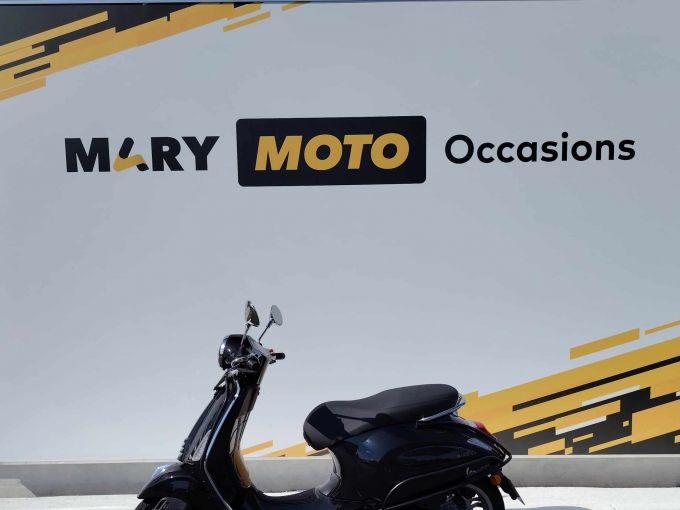 VESPA PRIMAVERA 125 4