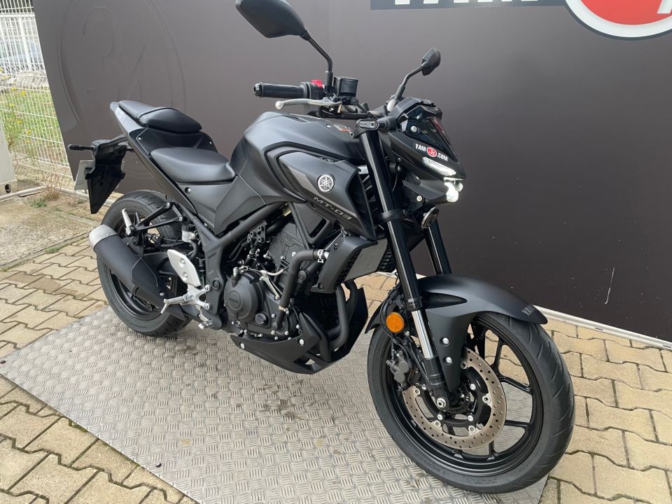 YAMAHA MT-03 300 4