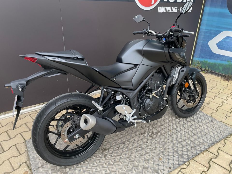 YAMAHA MT-03 300 4