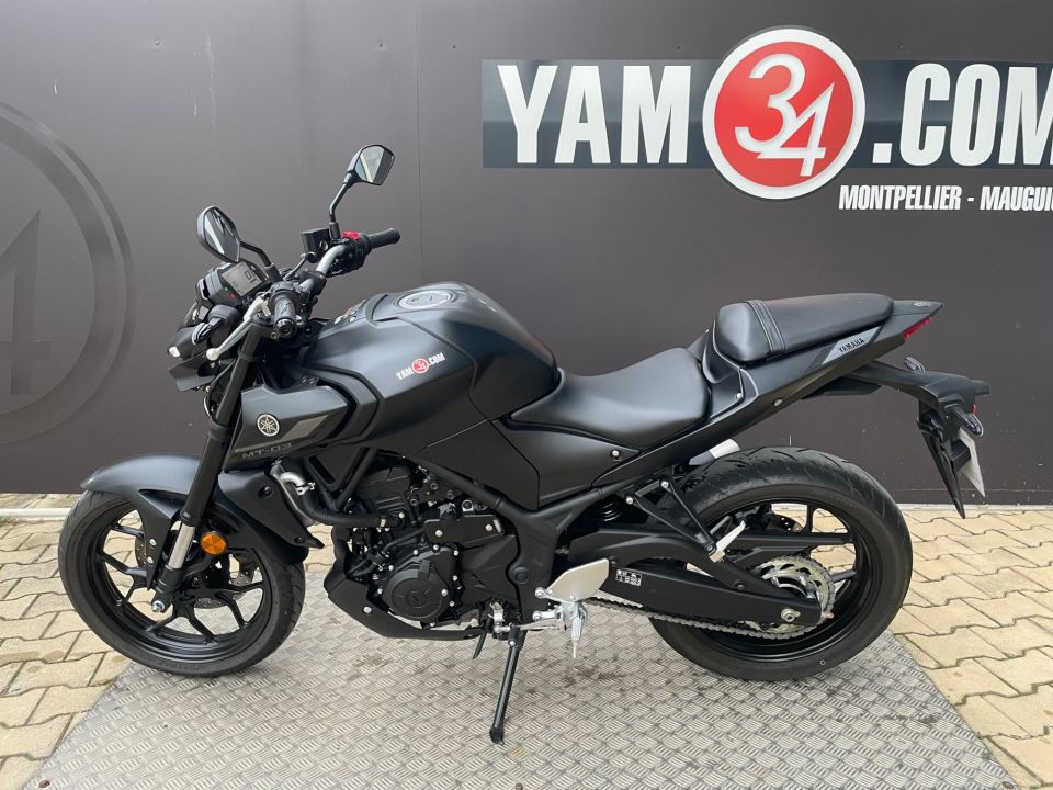 YAMAHA MT-03 300 4