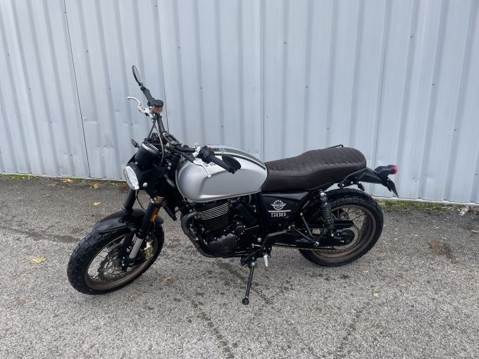 SWM OUTLAW 440 4
