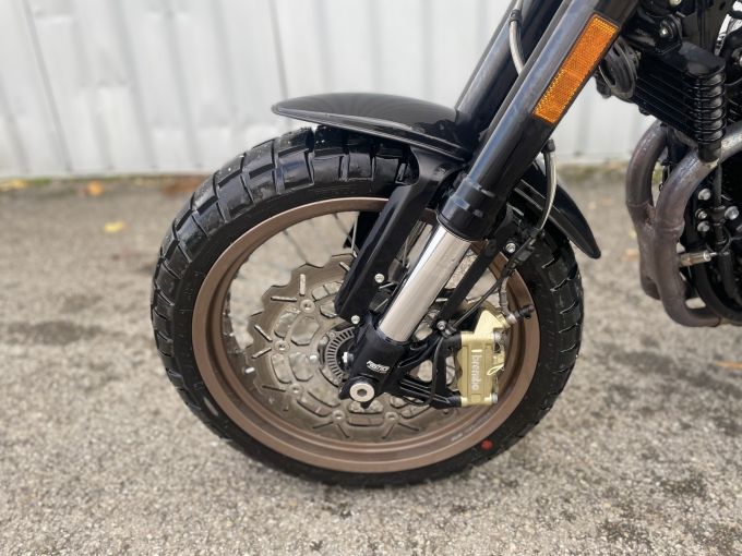 SWM OUTLAW 440 4