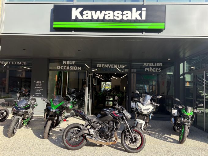 KAWASAKI Z 650 (47.5CV) 4