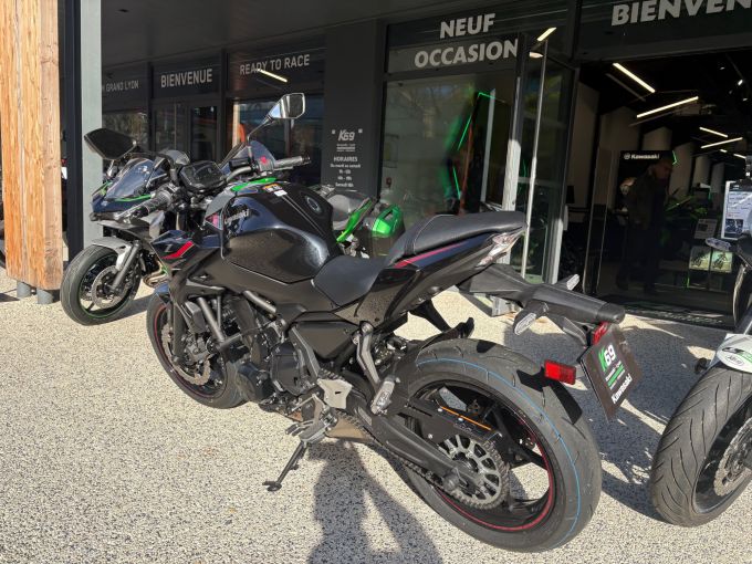 KAWASAKI Z 650 (47.5CV) 4