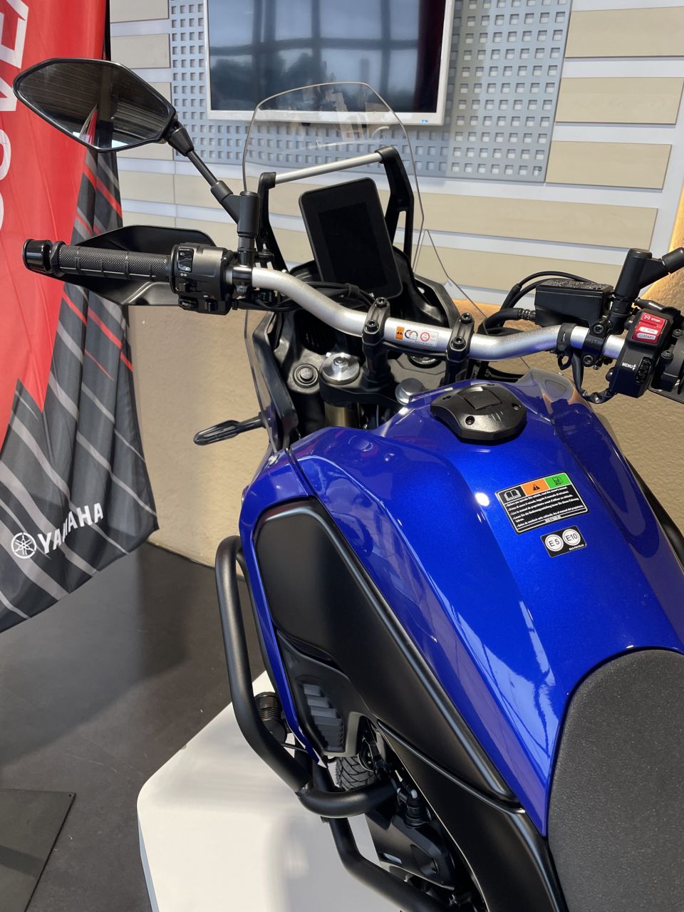 YAMAHA XTZ TENERE 700 4