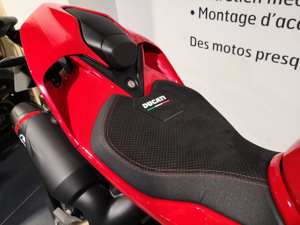 DUCATI PANIGALE V2S 4