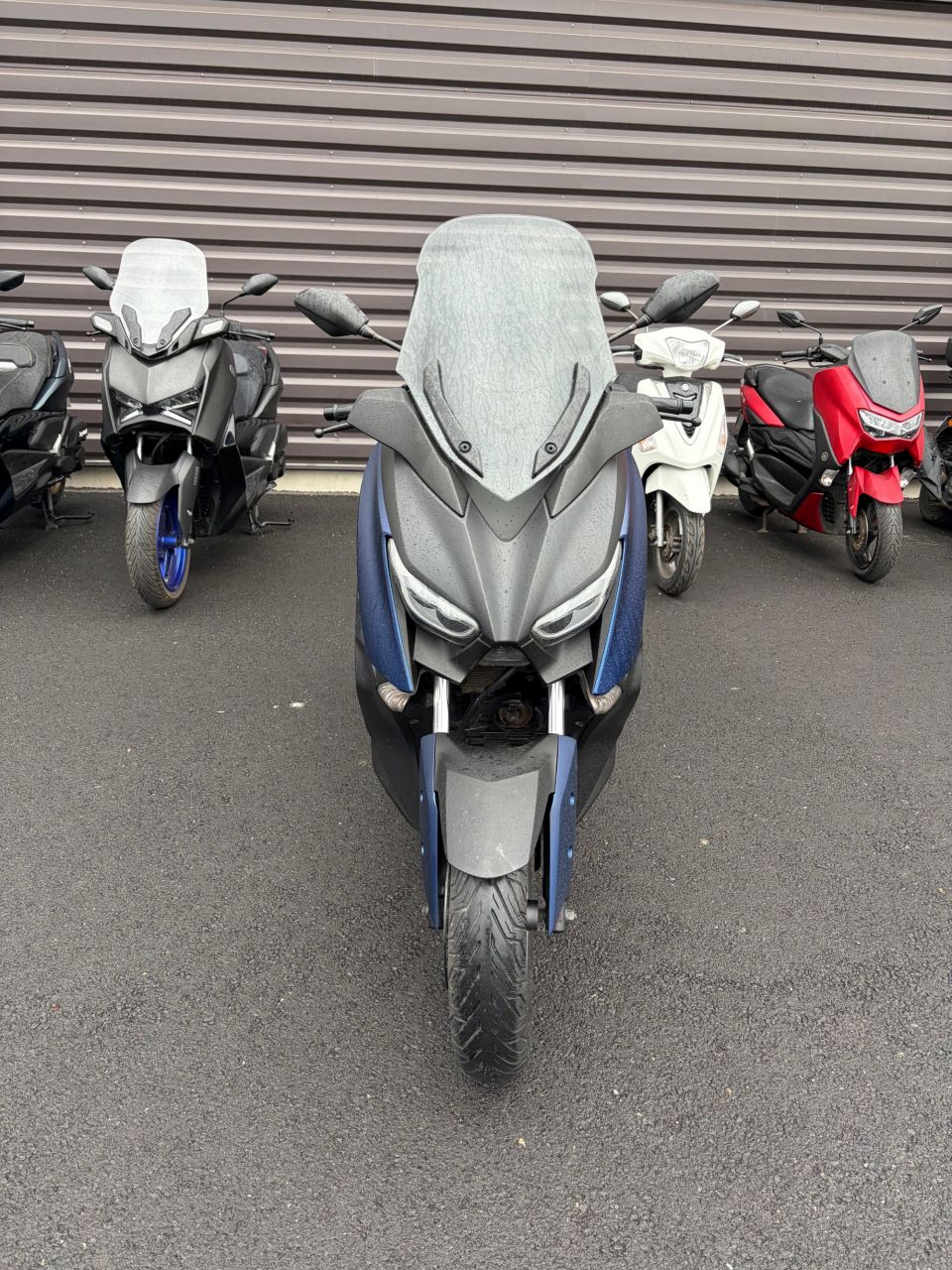 YAMAHA XMAX 125 4