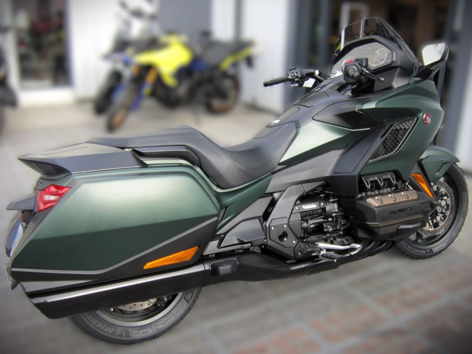 HONDA GL 1800 GOLDWING DCT 4